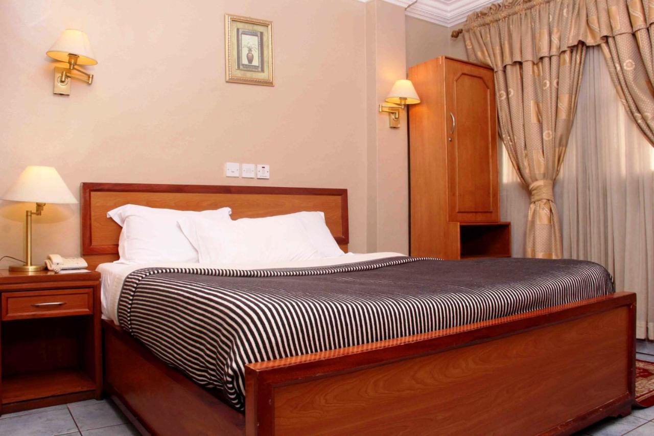 Welcome Centre Hotels Lagos Exterior photo